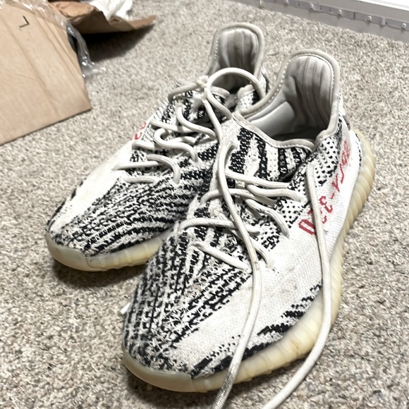 Yeezy boost v1